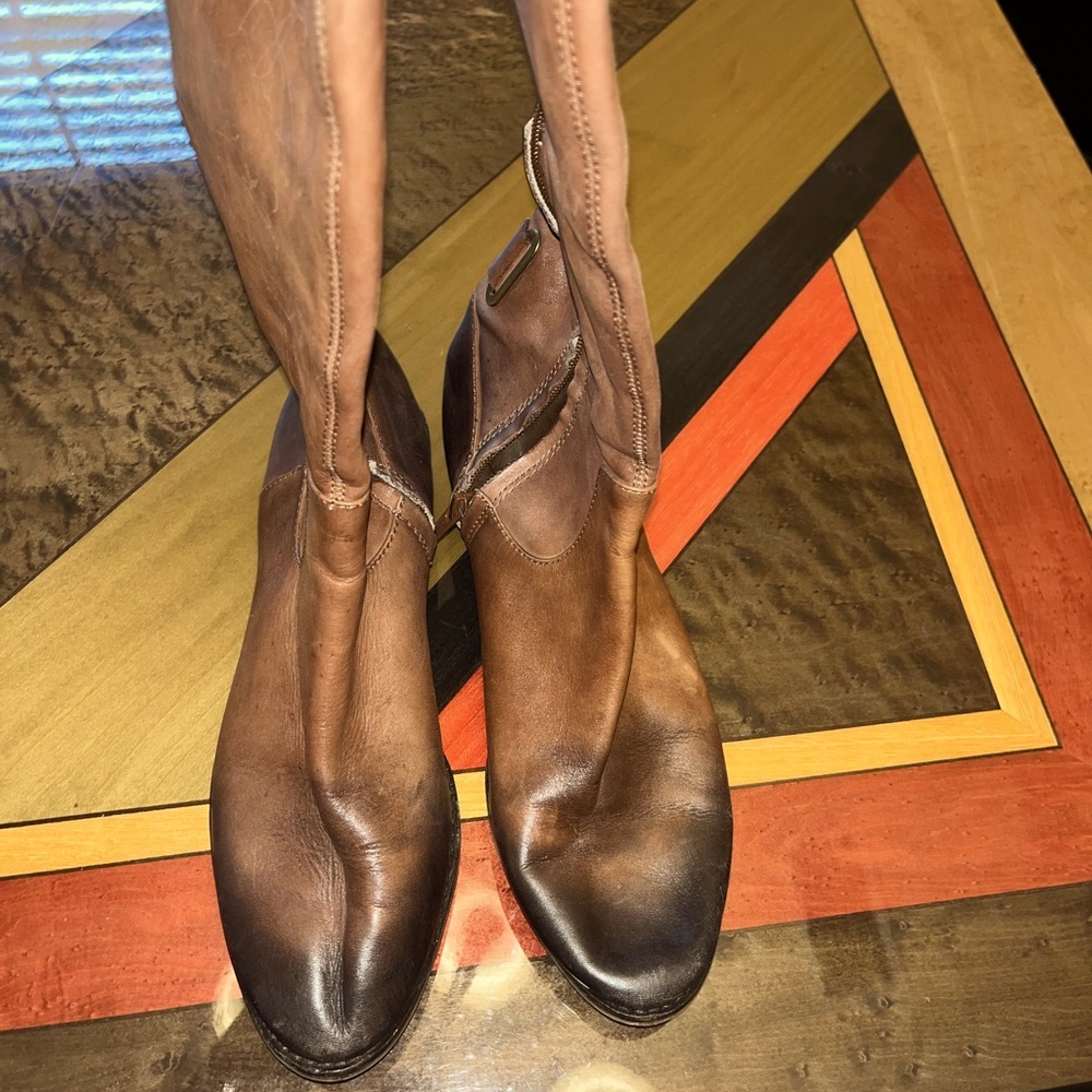 Auturo Chiang Boots